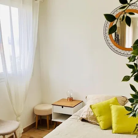 Cosy Avec Terrasse Et Garage Saint-laurent Du Limitrophe Apartment *